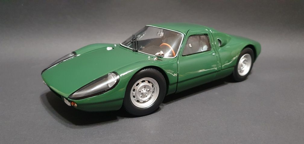 1:18 Porsche 904 GTS "Minichamps"