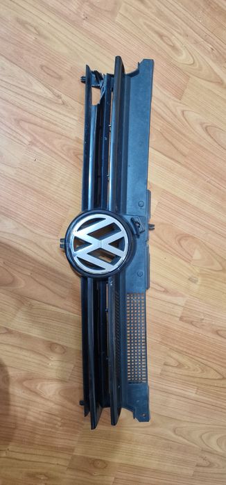 Grile cu emblemă golf 4