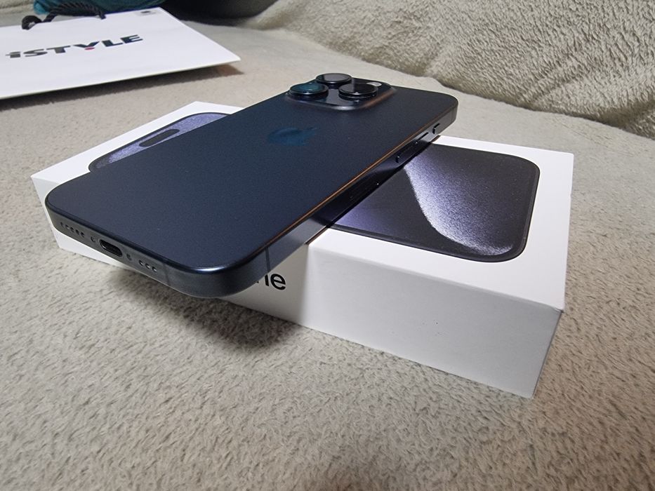 Vând schimb Iphone 15 PRO, 512 GB, 90% baterie, garanție Aprilie 2026
