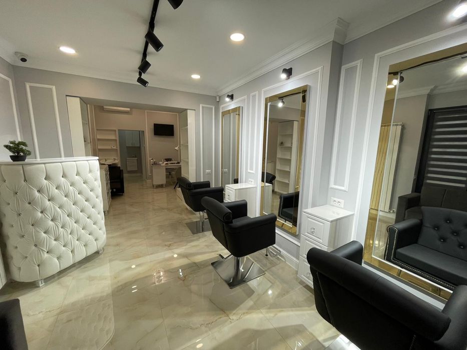 Ofer scaun coafor  spre inchiriere!!