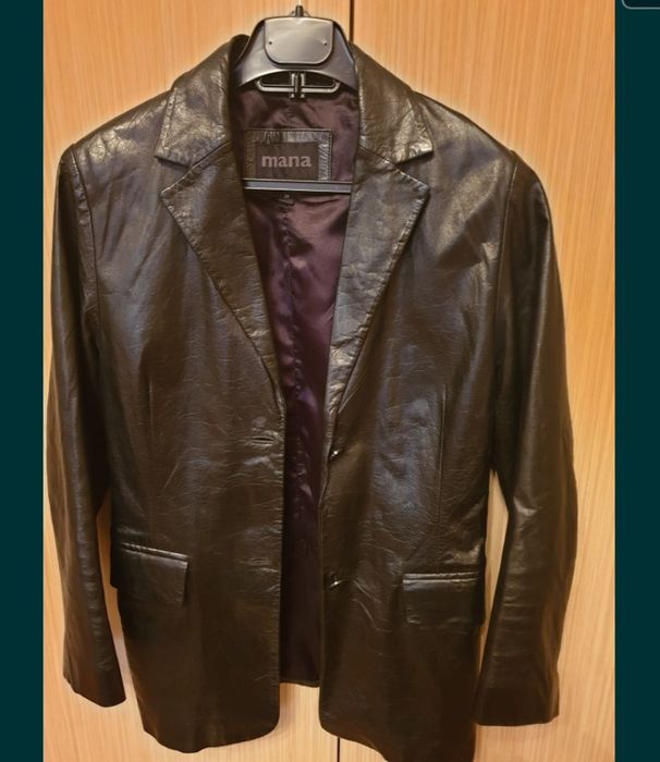 Geacă de piele stil sacou,Italia.