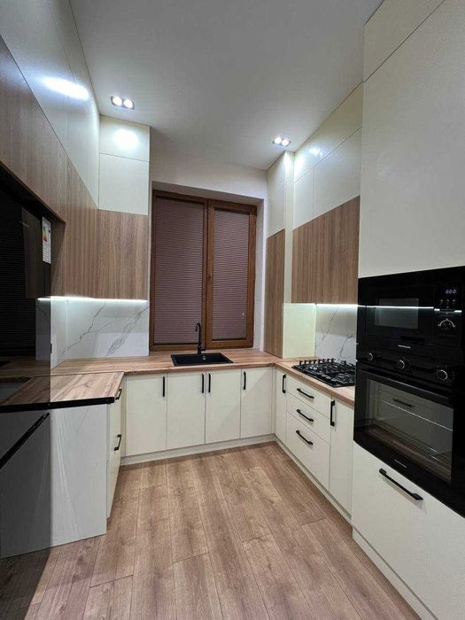 4-х комнатная апартаменты с ремонтом в ЖК «Real House»   ID: 4309