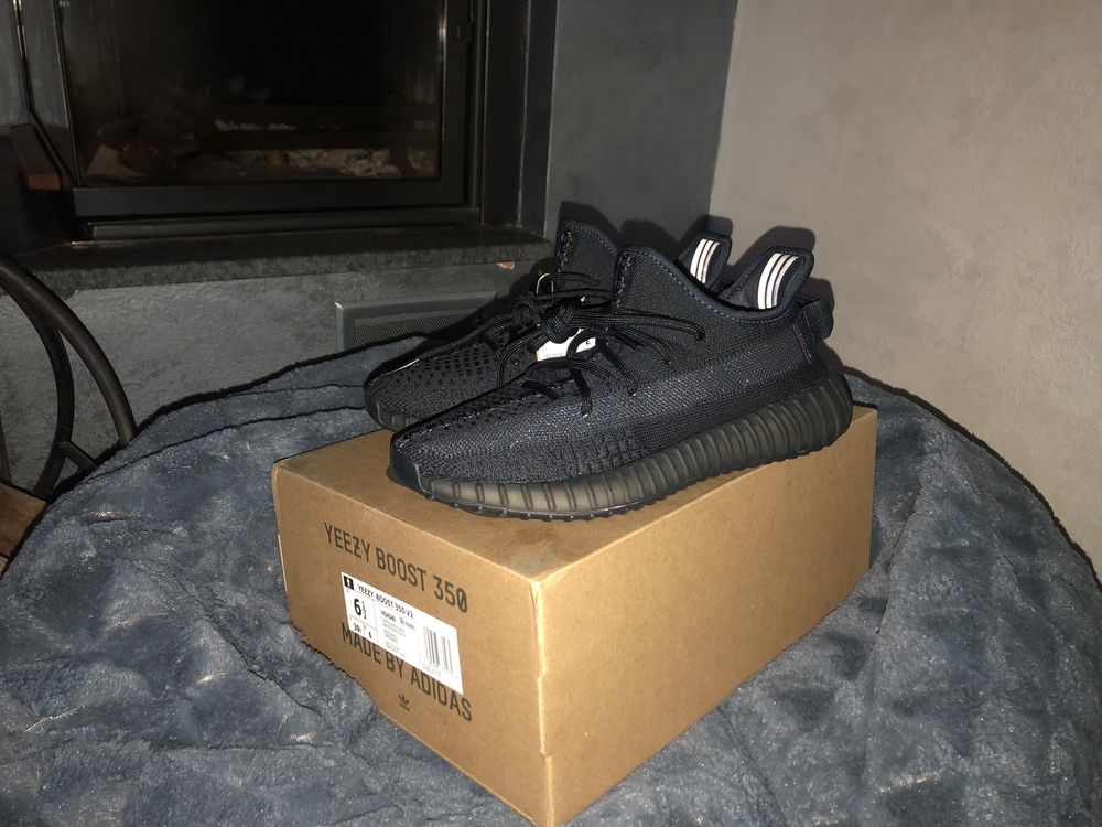 Adidas Yeezy Boost 350 V2 Onyx