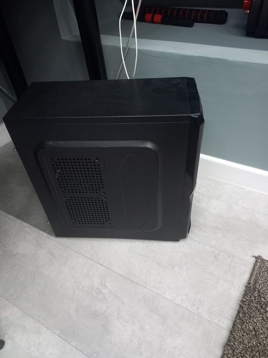 Комплект компьютер монитор и процессор