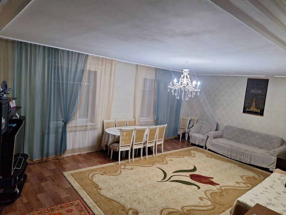 Продаю дом от дельно стоящи