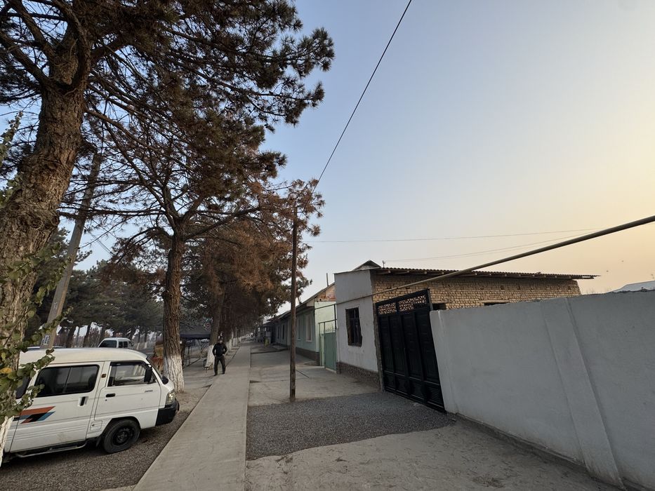 Йўл юзида УЙ (Ер) СОТИЛАДИ. Бизнес ва хонадон учун