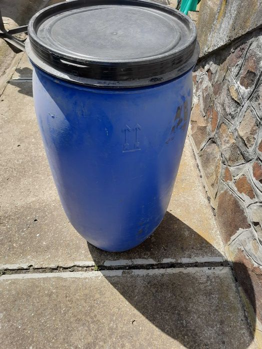 Butoi de plastic mare