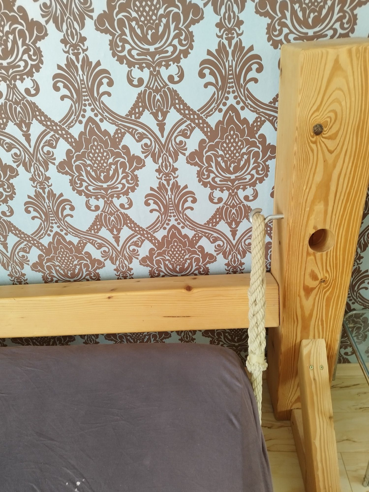 Люлееща се спалня 160/200 от дърво