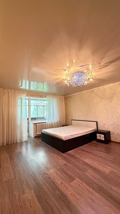 Продам 2 комн. кв. район Азии