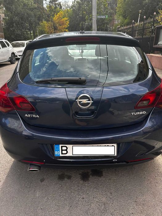 Opel astra J 2010 2750 euro negociabil