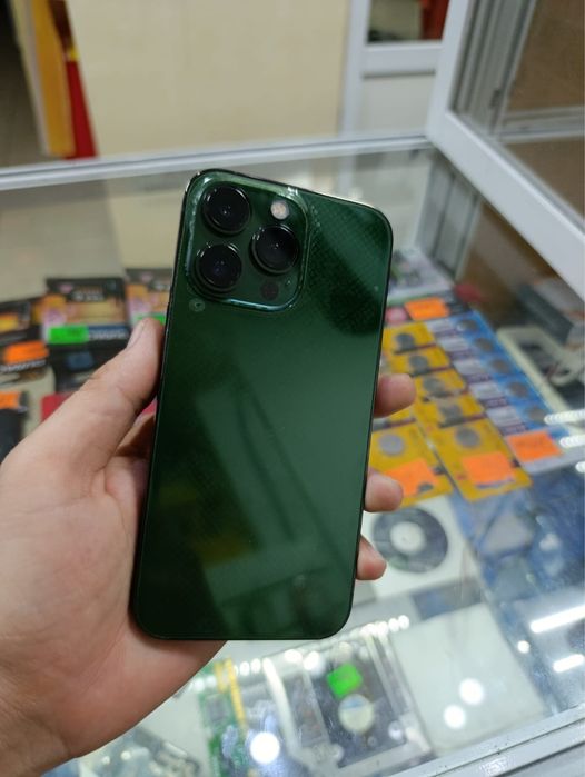 Продам айфон 13 про