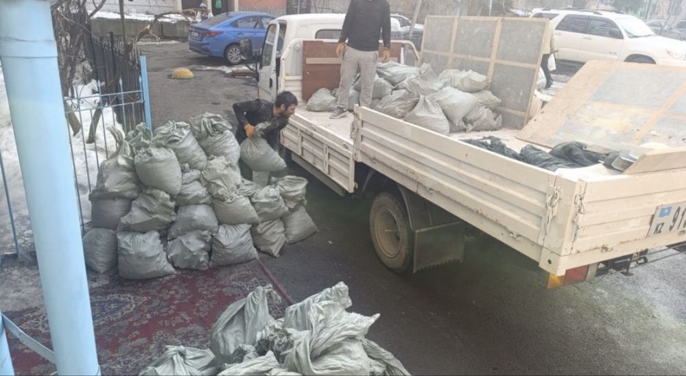 вывоз мусора и хлама газель с грузчиками заезд в паркинг