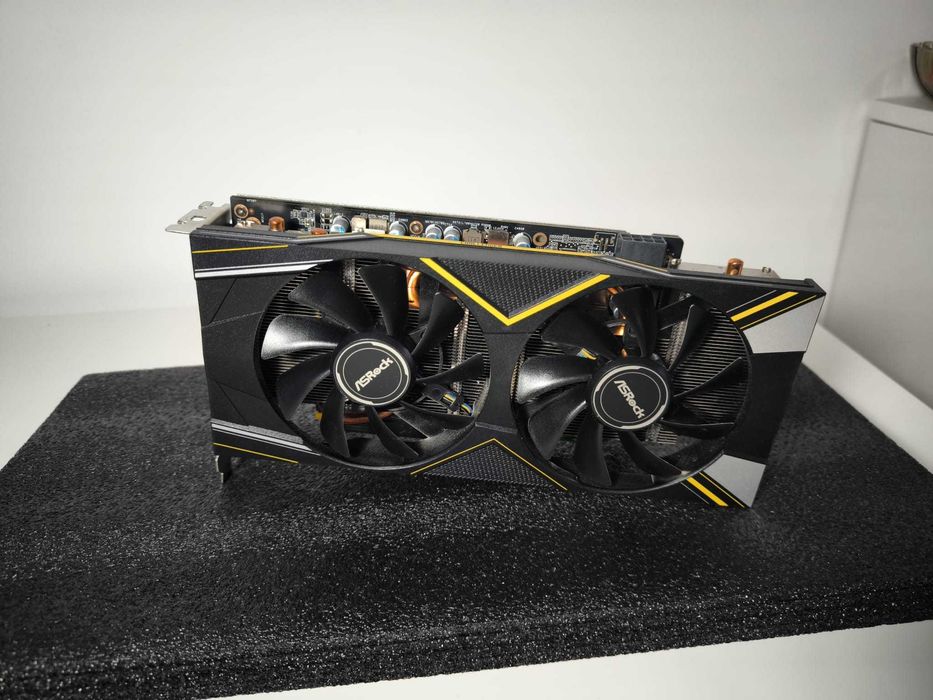 AMD Ryzen 7 1700 + RX 5600 XT 6GB – pachet sau separat