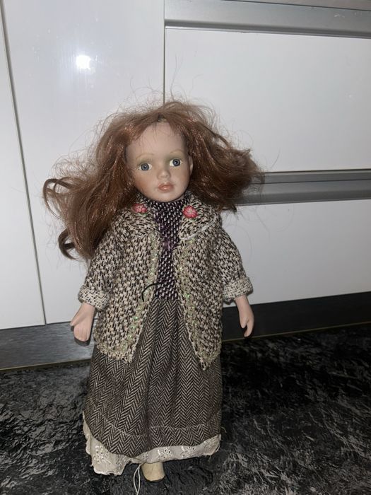 Papusa Annabelle din ceramica