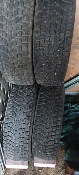 Cauciucuri  Dunlop 225 65 17  de iarna  pentru suv