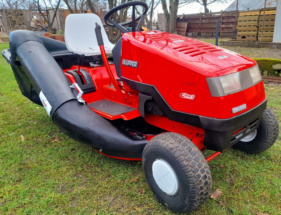 Tractoras tuns iarba SNAPPER LT 12D33 12HP Tecumseh Model USA 85CM