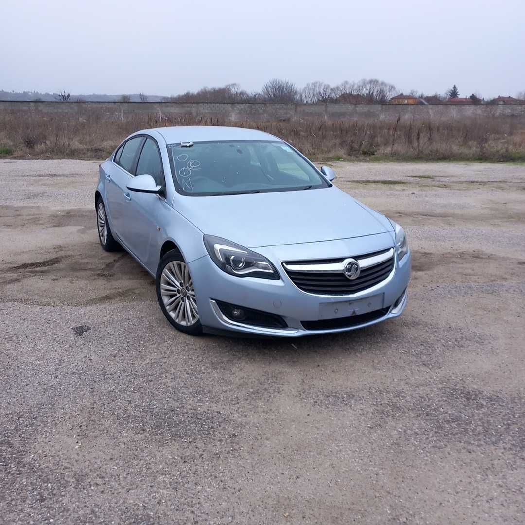 Opel Insignia A Facelift 2,0 Silver CDTI 2015г./Опел Инсигния А фейс