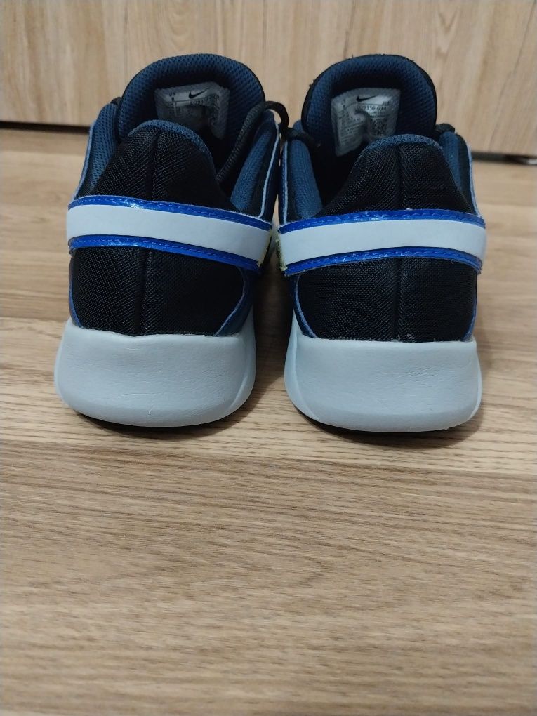 Adidasi originali Nike nr.41