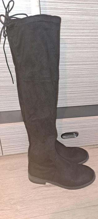 Велурени ботуши тип чизми