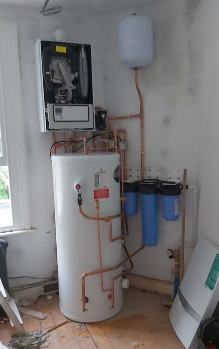 Firma instalatii sanitare si termice