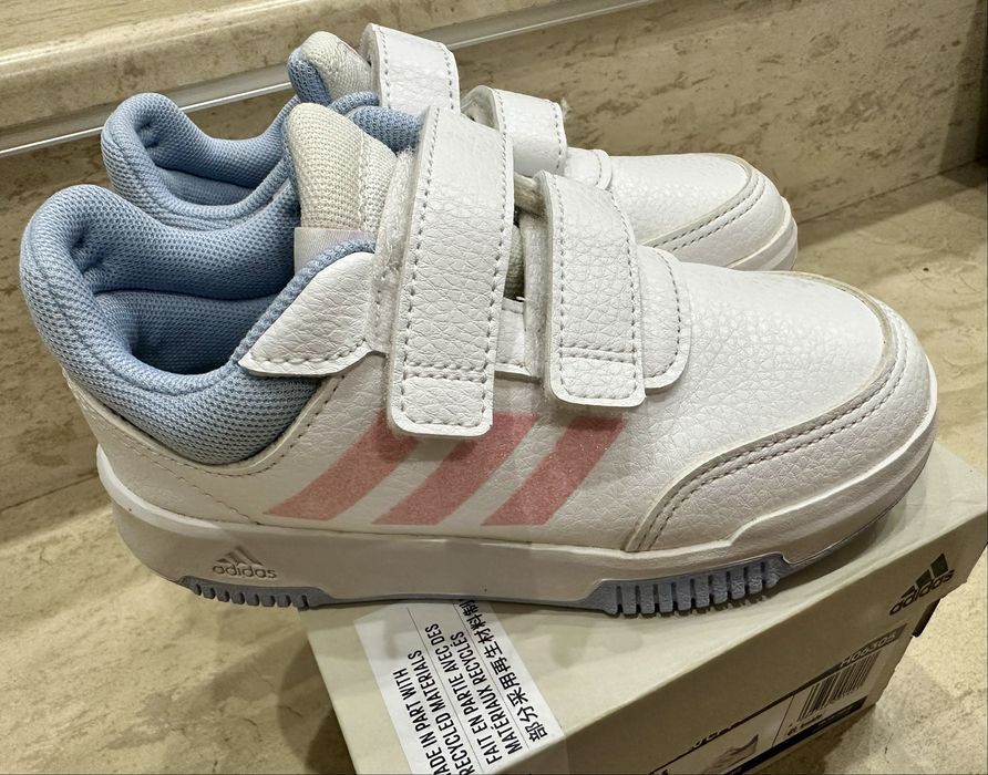 Обувки за момиче Adidas и др., 27 и 29номер