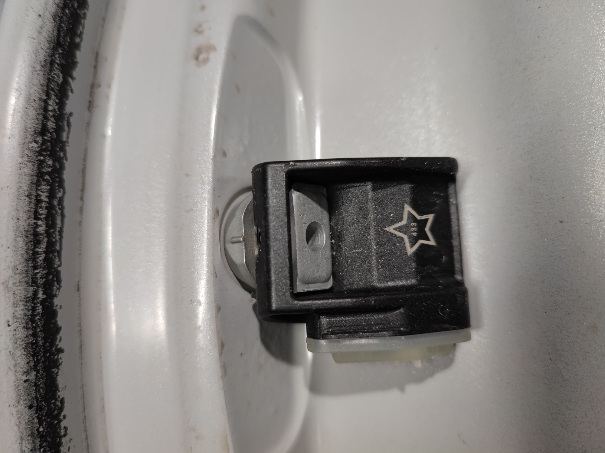 3 rezerve jante originale BMW cu senzori de presiune G30 G31 G20 G21