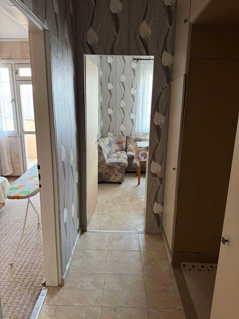 Продава се Двустаен апартамент в Казанлък - 65 кв.м за 887 €/кв.м - Снимка #4