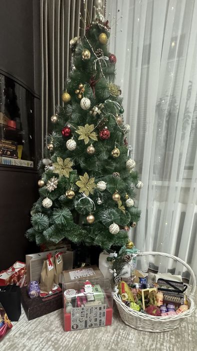 Продам ёлку 1.80