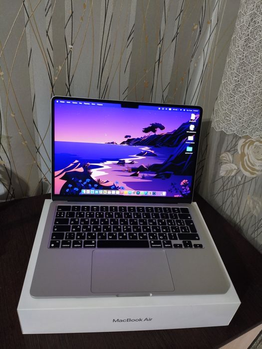 MacBook Air M3 16/256