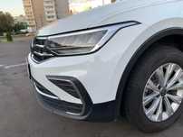 Volkswagen Tiguan Mk2 - предни  лайсни