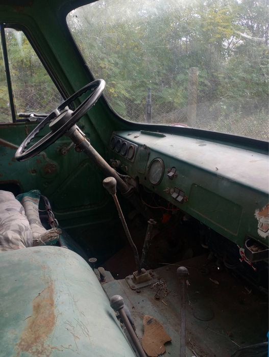 Продава се УАЗ 452