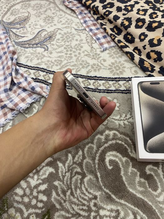 Iphone 15 pro max 256gb idealniy