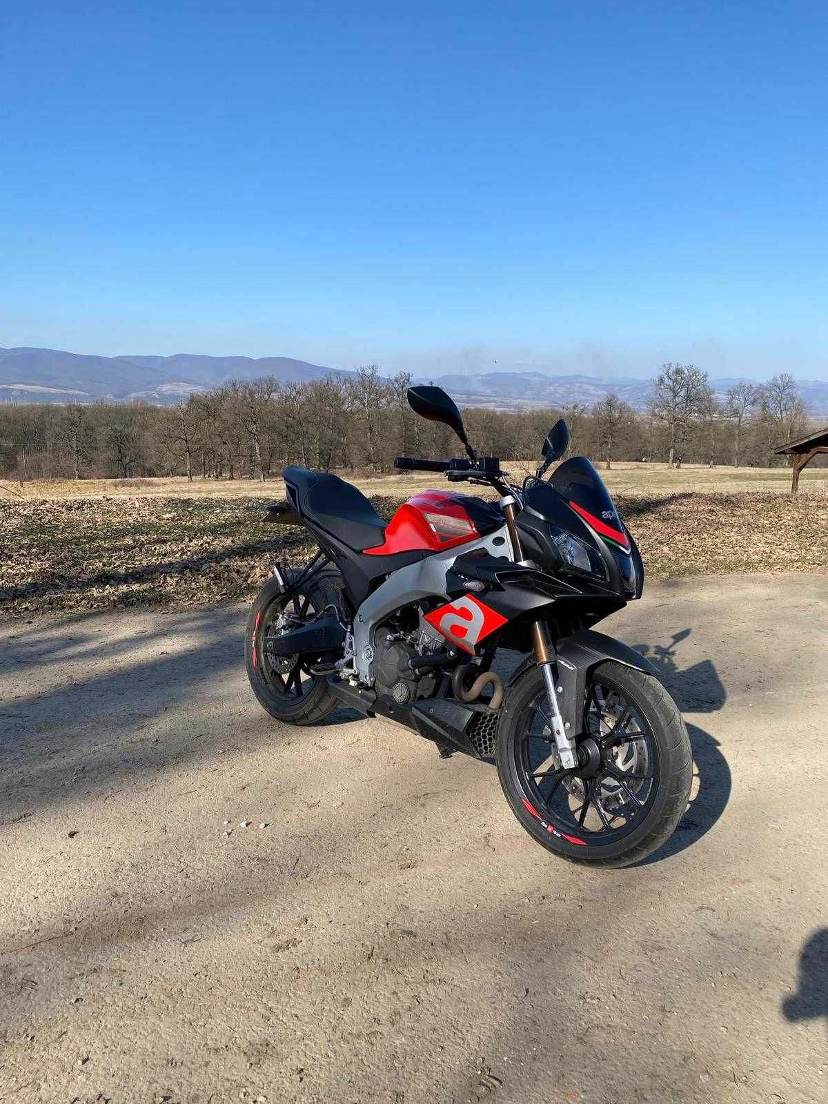 Aprilia Tuono 125