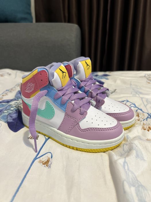 Adidasi de copii jordan 1 marimea 28