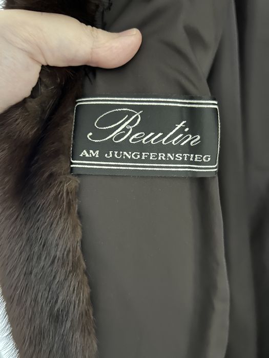 Haina de blana de nurca