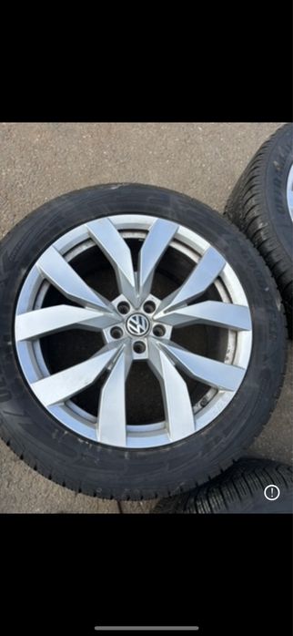 Jante R20 VW TOUAREG Q7 Q8 ETRON 285/45/20 GY