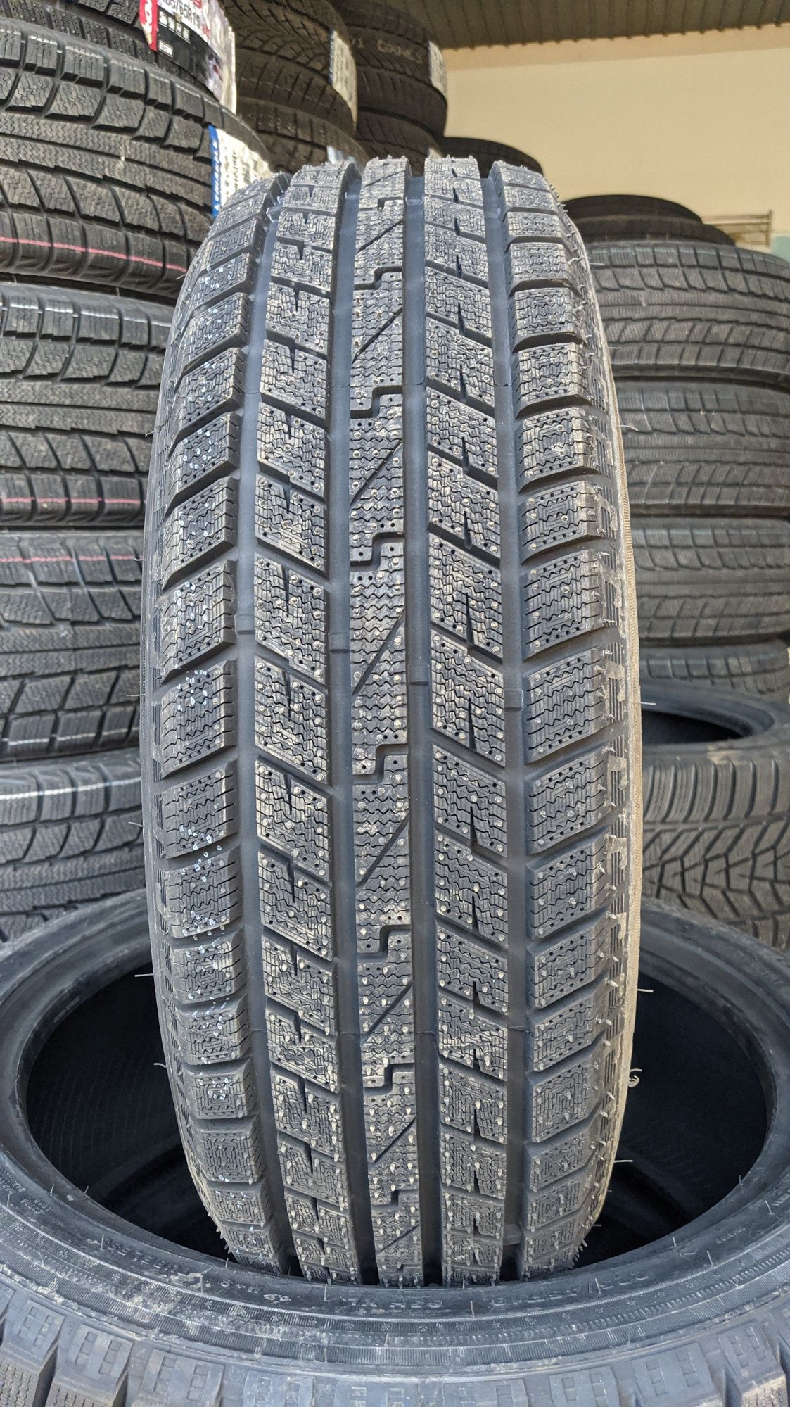 185/65R15 Roadx WH03