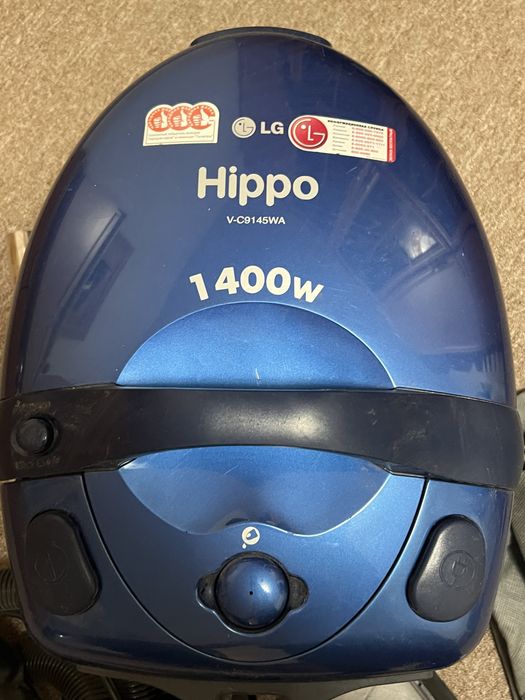 Продам пылесос моющий LG Hippo 1400W