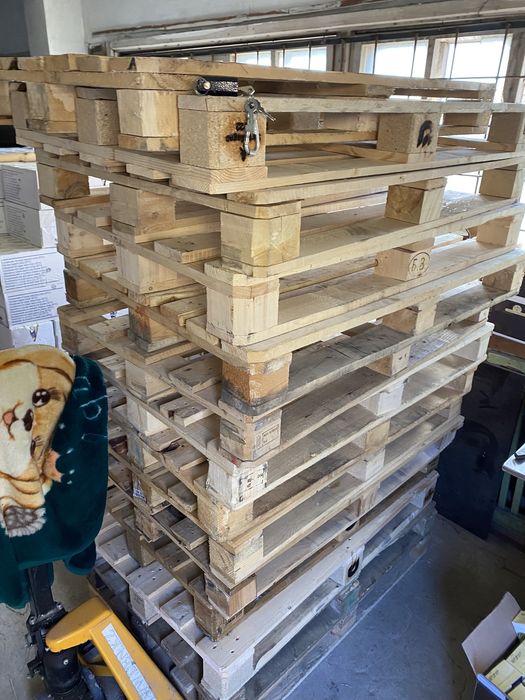 Палеты поддоны в хорошем состоянии