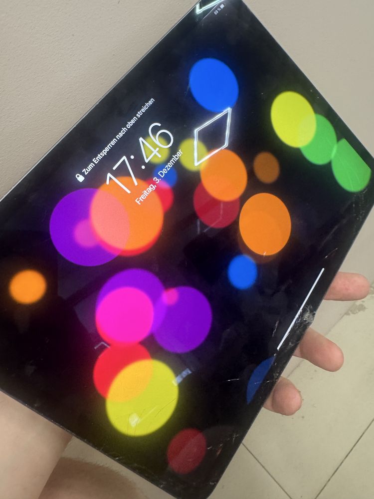 iPad Pro 11 A1980 заключен