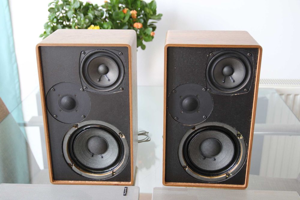 Summit SAX 777 , 50/70 Wati 8 Ohmi 30 - 25 000 Hz