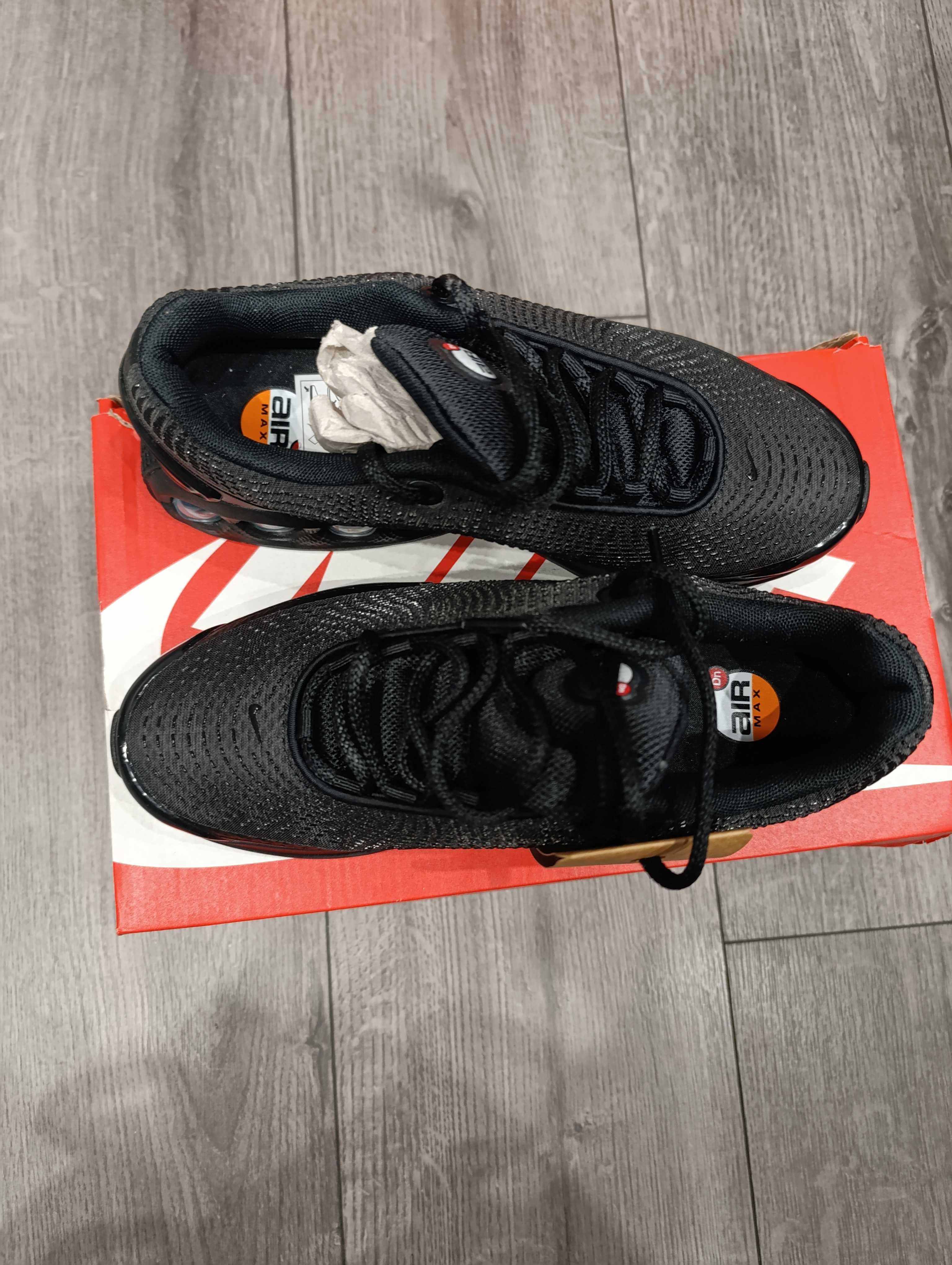Маратонки nike 38 номер