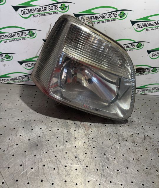 Far dreapta Suzuki Wagon R a 3-a generatie