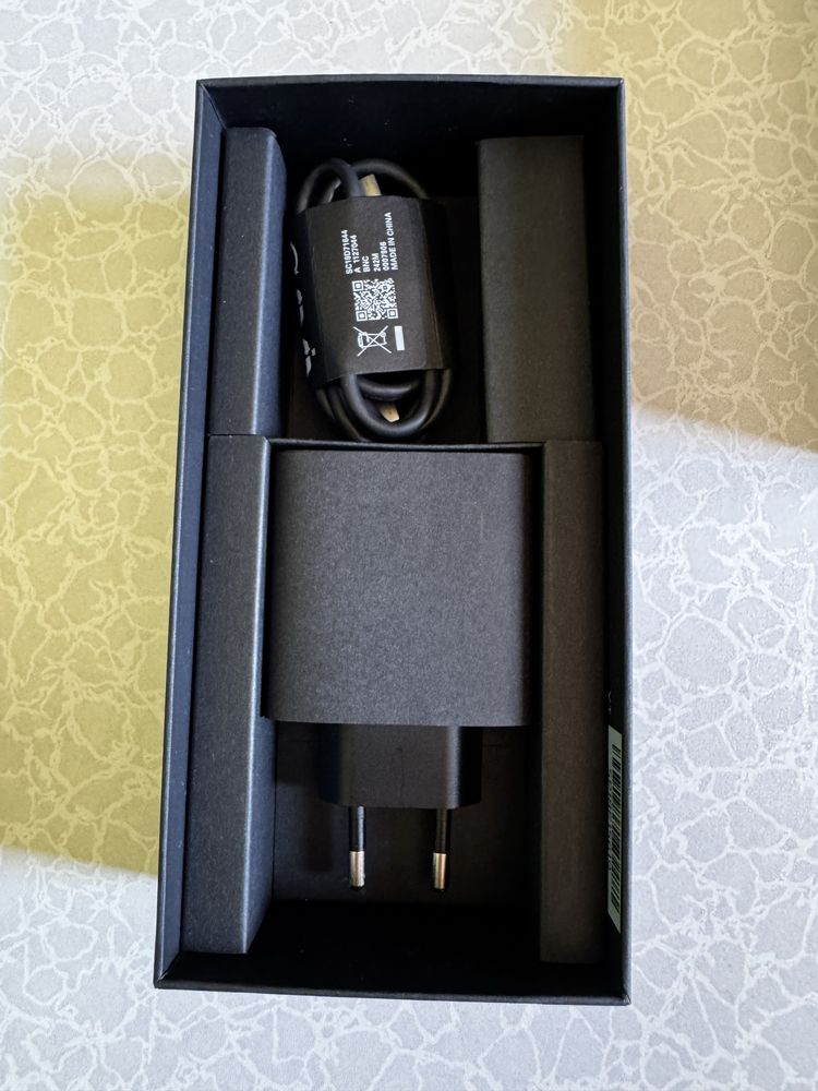 Motorola edge 50 ultra 1TB-16gb RAM-144HZ