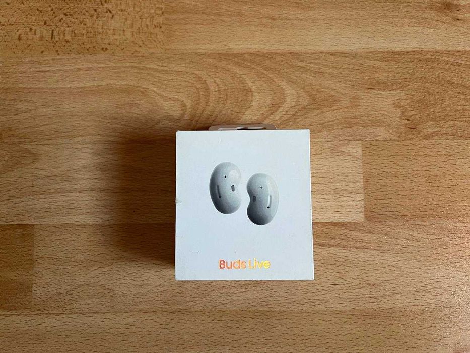 Наушники Samsung Galaxy Buds Live белый