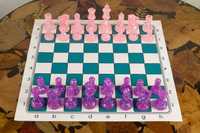 Set Piese de Șah din Rășină GLITTER ROZ/ MOV (Idei pentru cadou)