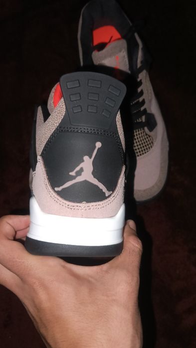 Nike Air Jordan 4 Retro GS “ Taupe Haze