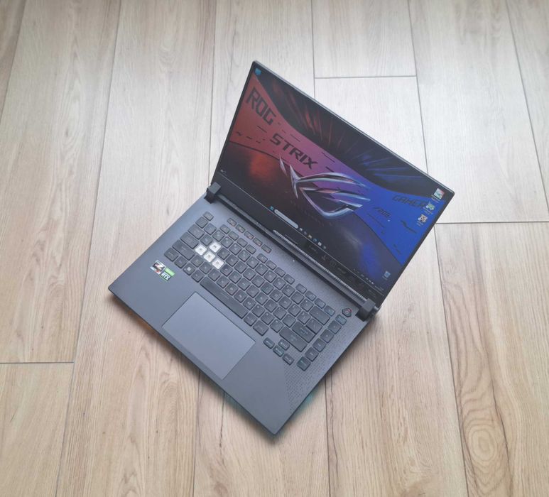 15.6' 144Hz Asus ROG Strix Ryzen 7 6800H/RTX 3050 4GB GDDR6/16GB/512GB