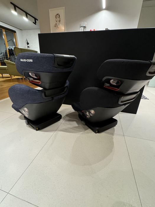 Maxi-Cosi 2бр. столчета за кола