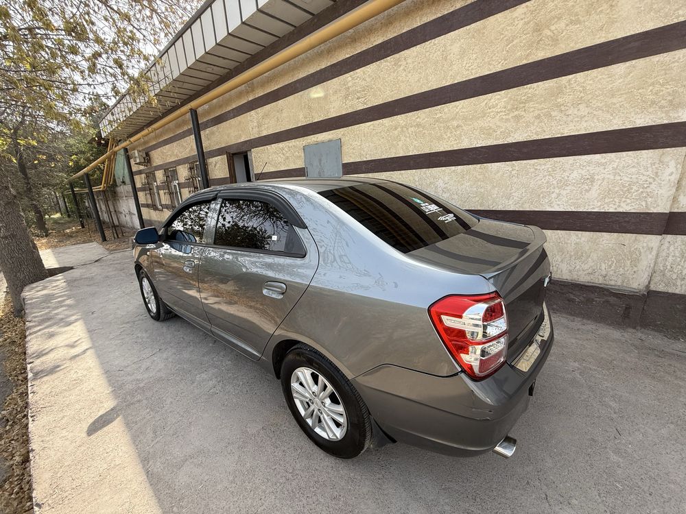 Продам машину Chevrolet Cobalt 2 позиция